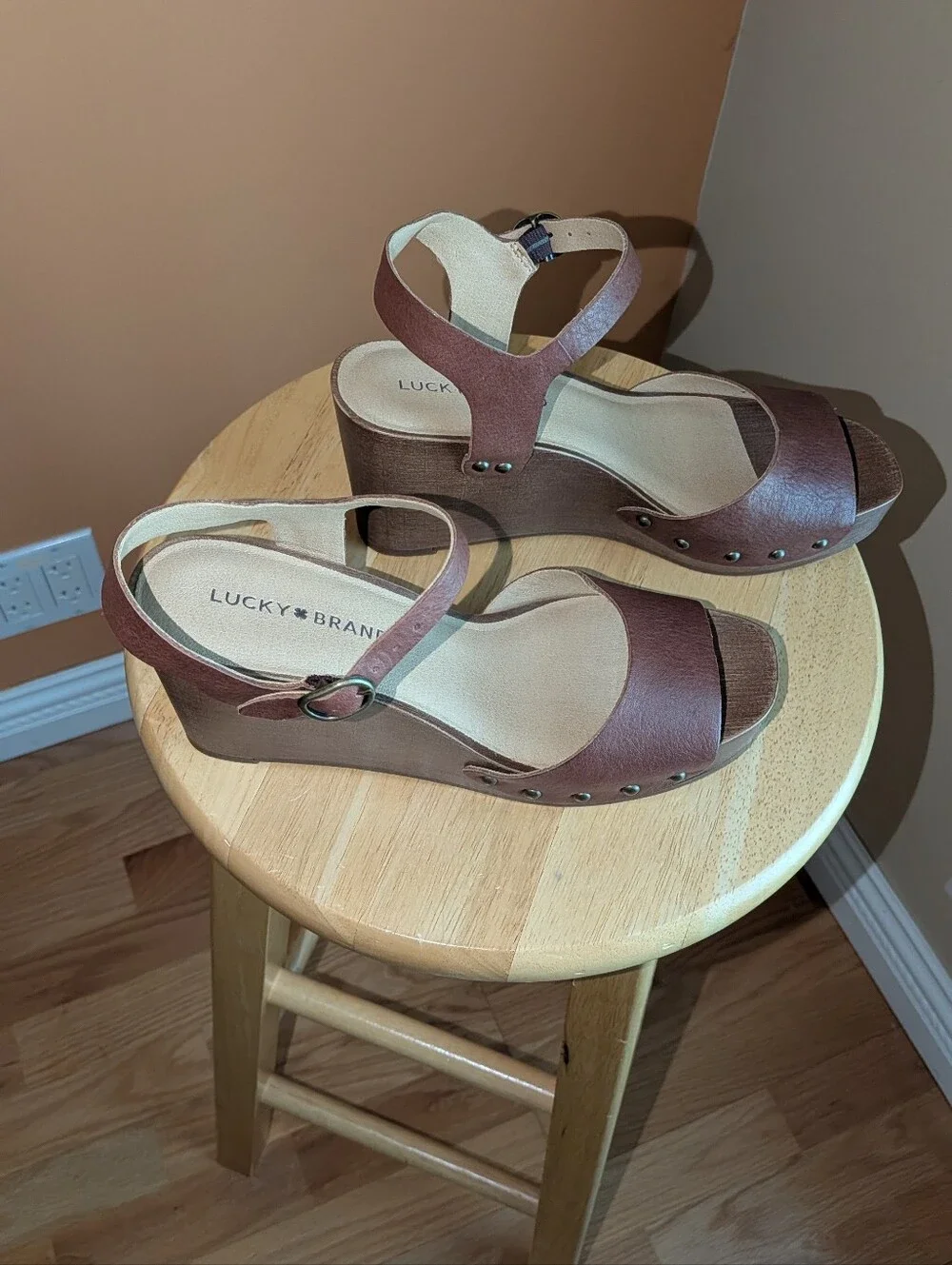 New Lucky Brand Brown Leather Platform Ankle-Strap Sandals Size 7.5